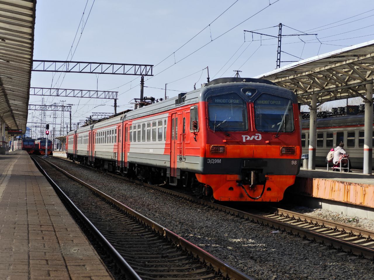 Электропоезд ЭД9М.jpg